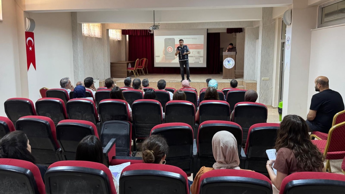 Öğretmenlerimize Yönelik Seminer